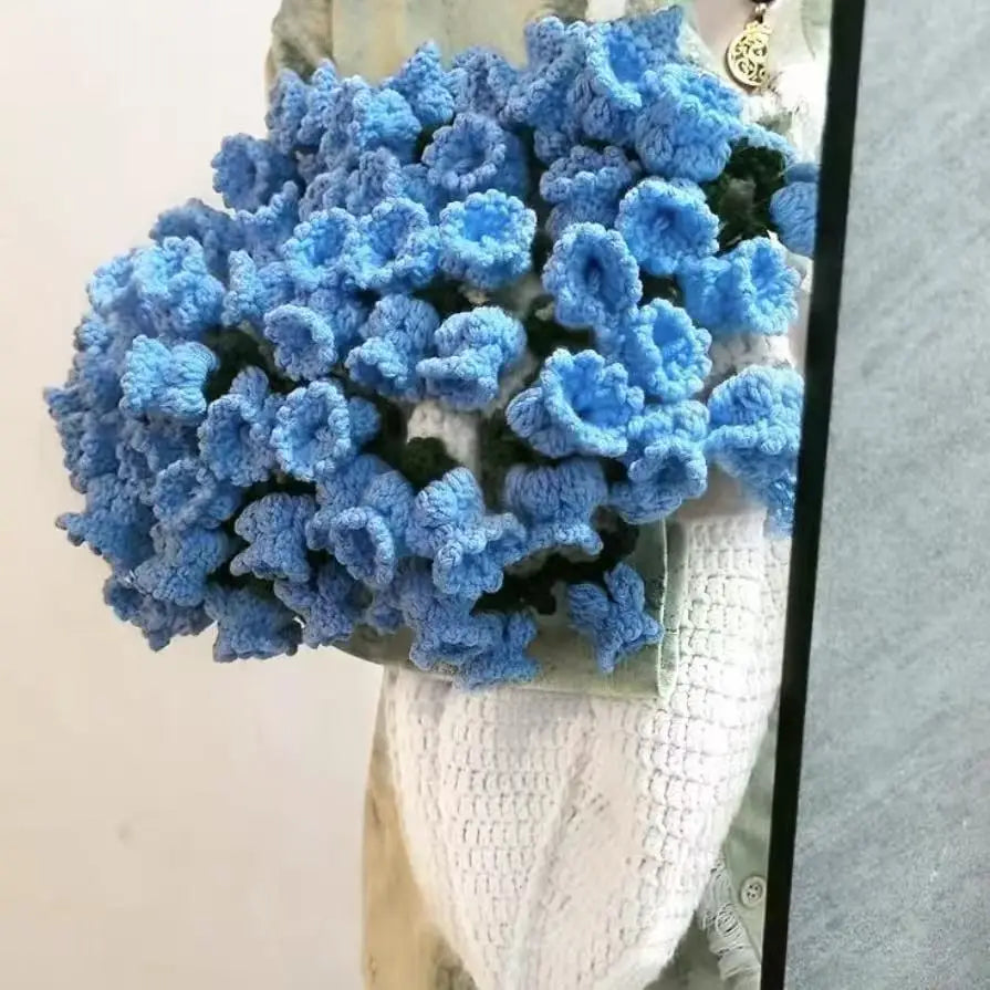 Bloomknits™ Rose Bouquet Blanket